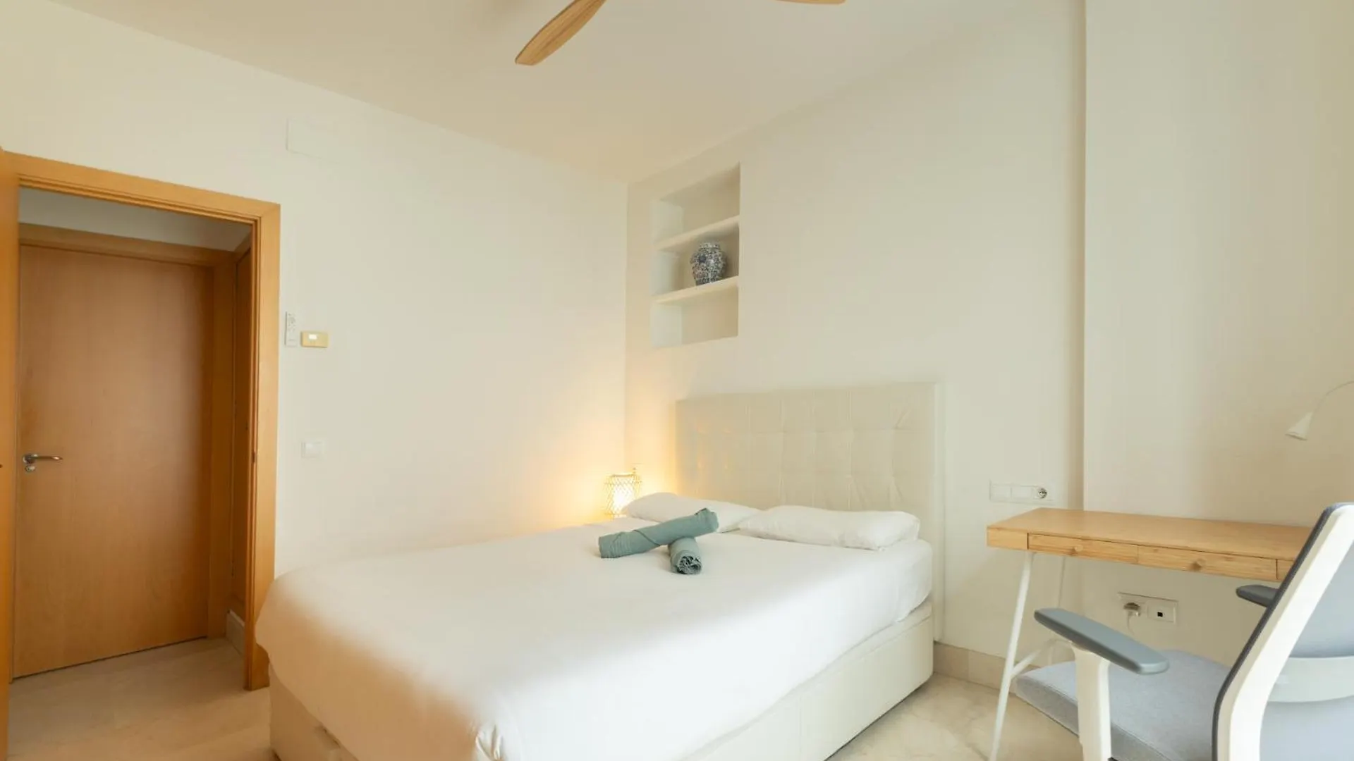 Tentudia Charming Apartments With Private Roof-Top Or Patio In San Bernardo By Oui Seville