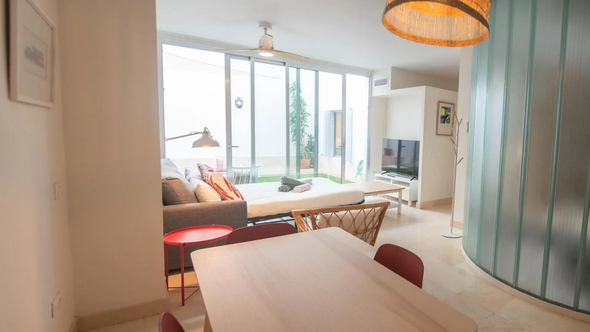 Tentudia Charming Apartments With Private Roof-Top Or Patio In San Bernardo By Ocityzen 0*, Seville