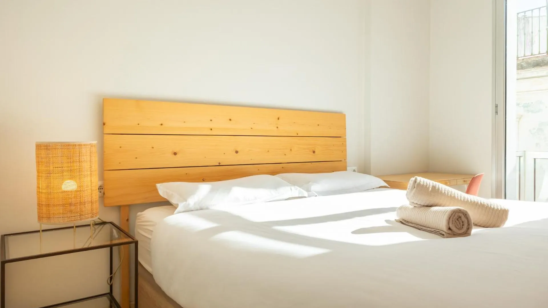 Tentudia Charming Apartments With Private Roof-Top Or Patio In San Bernardo By Ocityzen  Seville