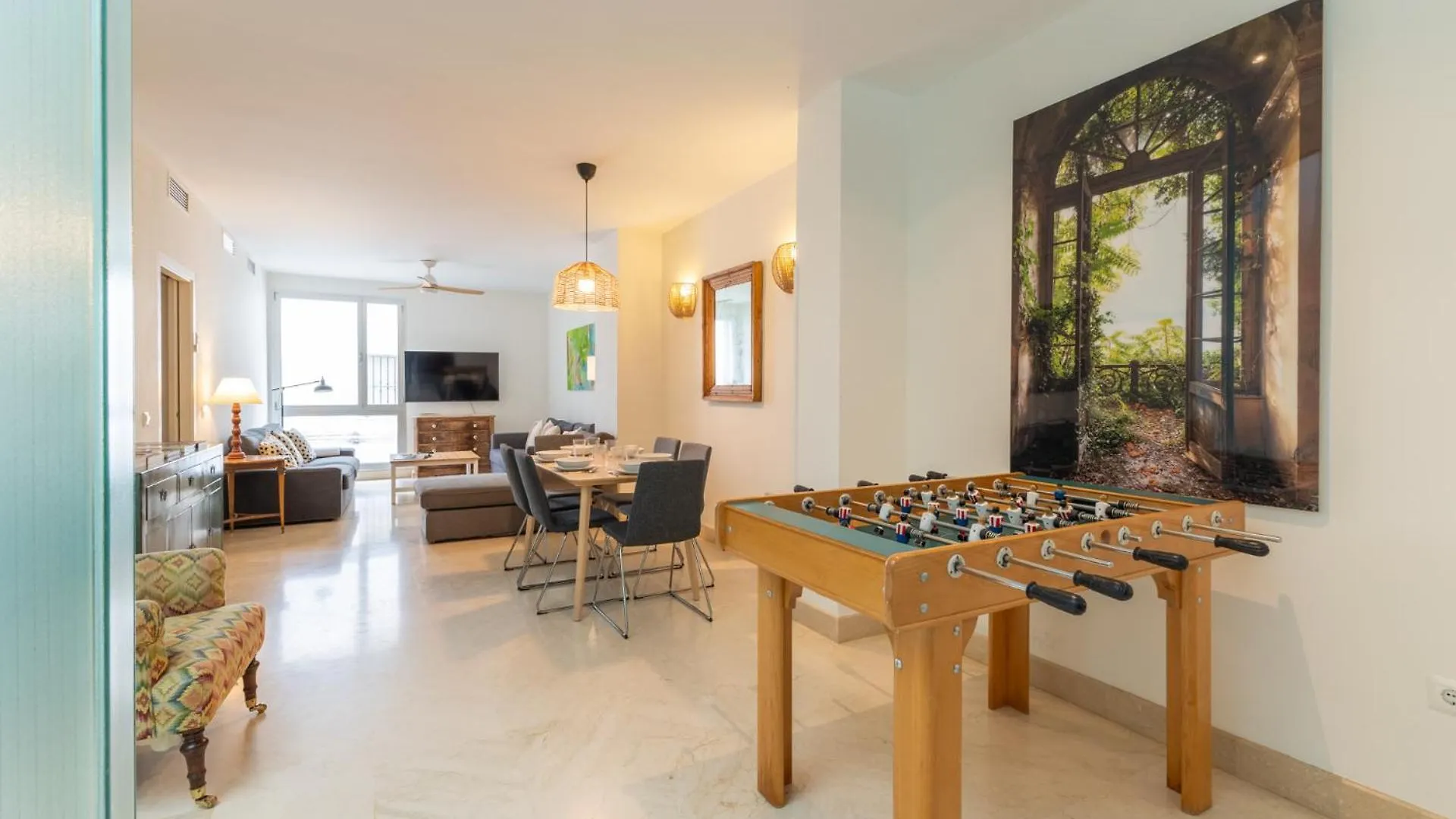 Tentudia Charming Apartments With Private Roof-Top Or Patio In San Bernardo By Oui Seville Spain