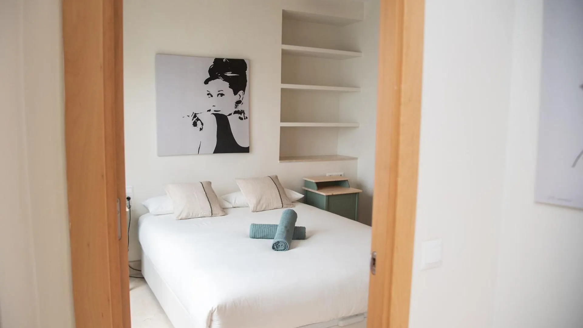 Tentudia Charming Apartments With Private Roof-Top Or Patio In San Bernardo By Ocityzen セビリア 0*,